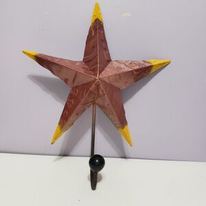 Metal Wall Mount Hook Star 14" × 10"